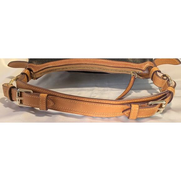 VTG Dooney & Bourke Black Natural Tan Wexford Pebbled Leather Shoulder Hobo Bag - Picture 9 of 13